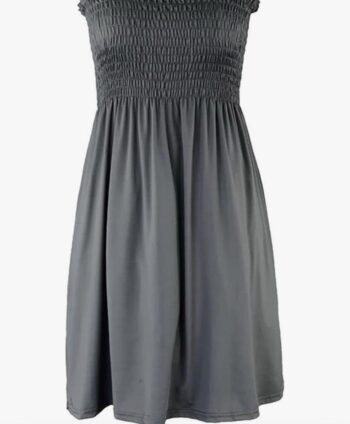 Woman sleeveless black dress midi