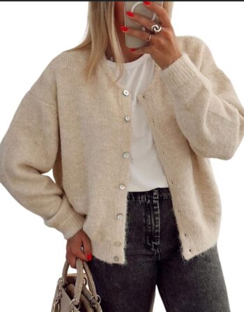 Woman light brown long sleeve knitted top button up