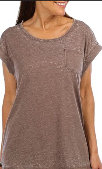 Women’s solid scoop neck cuff short sleeve top right pocket