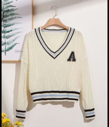 Cream knitted long sleeve  V neck