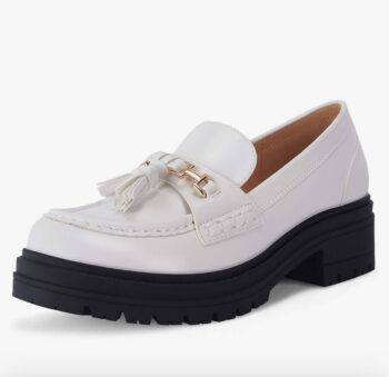 VETASTE Womens Chunky Lug Sole Platform Loafers Casual Round Toe Slip On Office Uniform Oxfords Shoes with Metal Chain and Tassels White